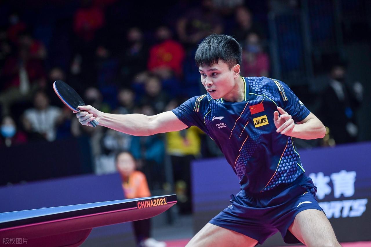 欧冠决赛安排-让二追三！周启豪怒吼逆转后，谁注意到裁判那张“离谱”黄牌？