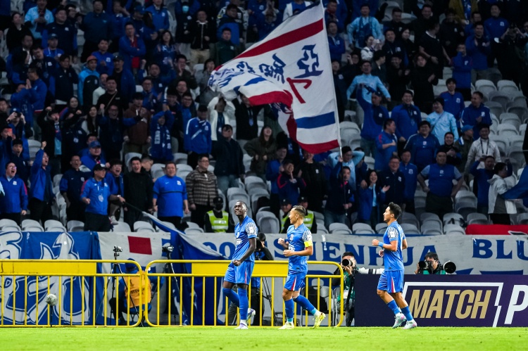 欧冠半决赛时间-记者：今天下午3点申花将展开迪拜冬训首场热身赛，3名新援将亮相